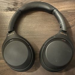 Headphones 