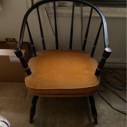 Mid Century Chair With Velvety Upholstery