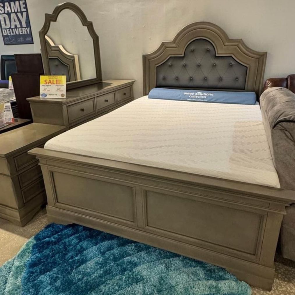 Summer Blowout Sale. Frisco Solid Wood Queen Bedroom Set Only $799. Easy Finance Option. Same-Day Delivery.