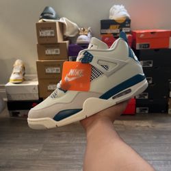 Air Jordan 4 