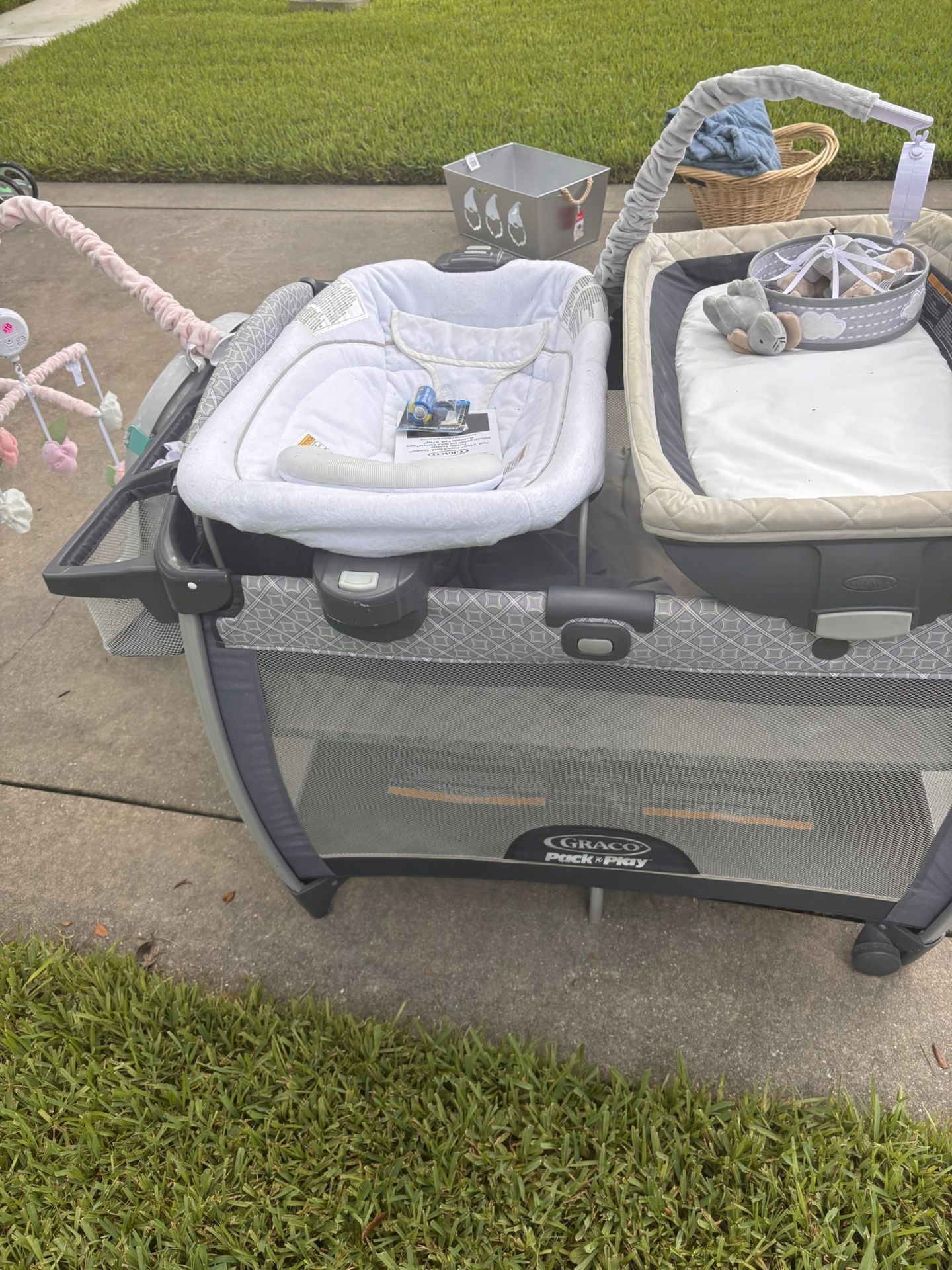 Graco Pack n Playard Quick Connect