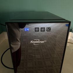 6 Bottle Wine Cooler