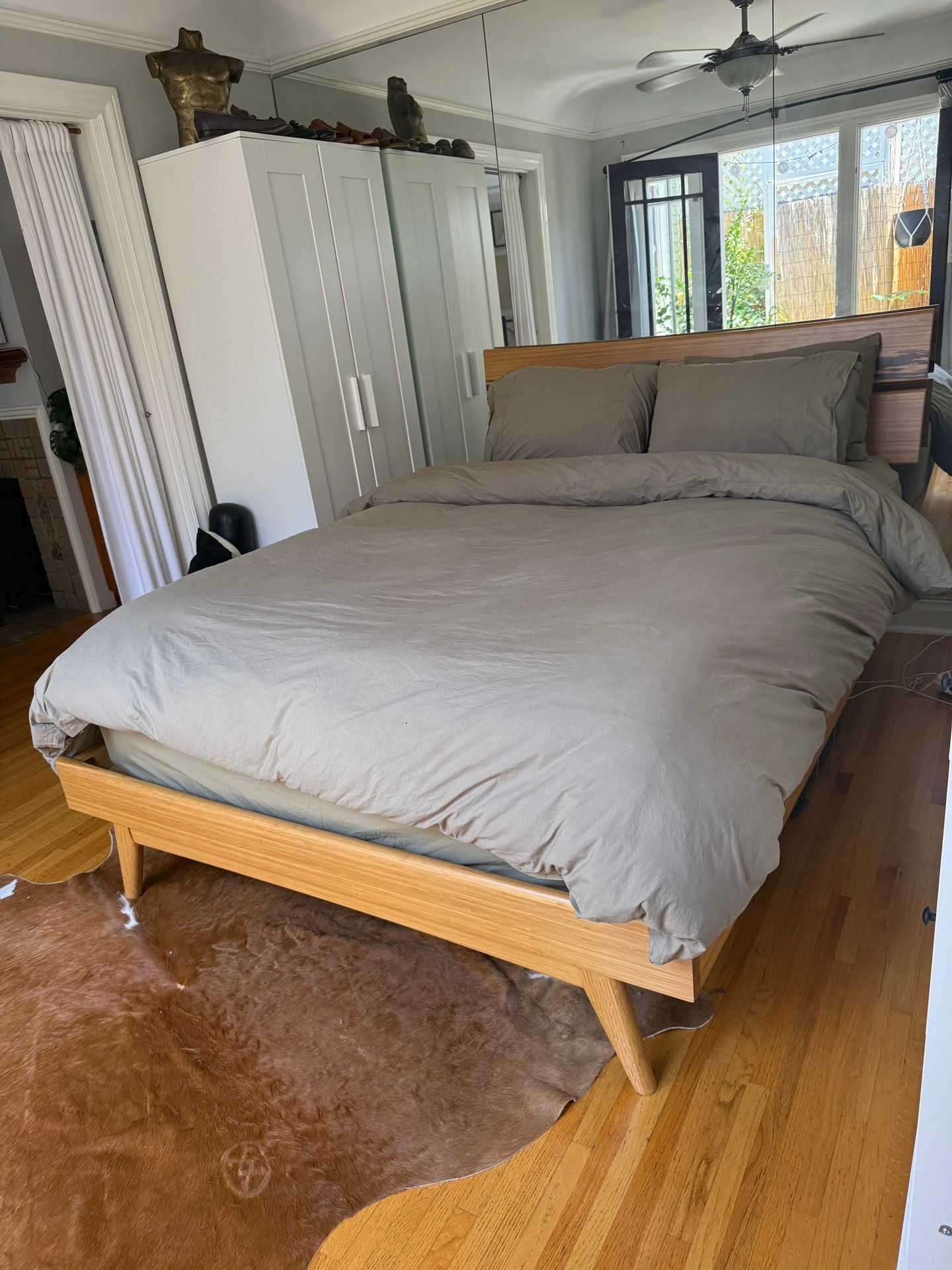 Solid Bamboo Mid-Century Bed Frame (queen size)