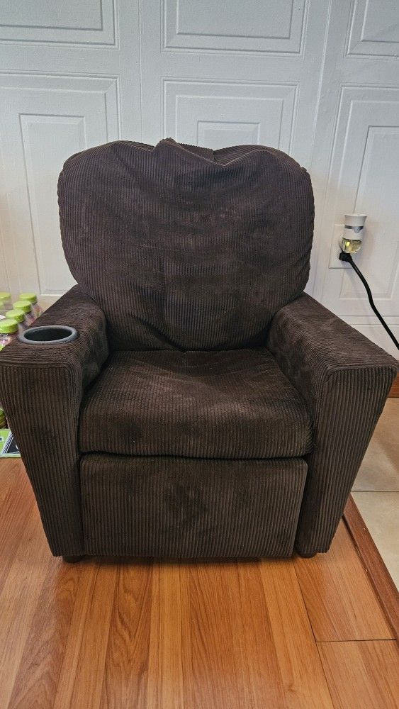 Childrens/toddler Recliner