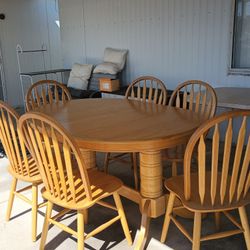 Oak Table & 6 chairs