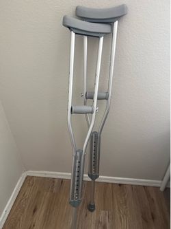 Breg Crutches Aluminum