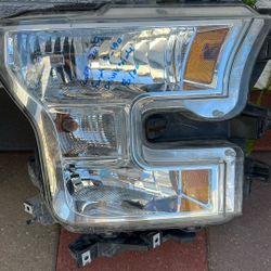 2015-2017 Ford F150 Pair headlights left And Right  