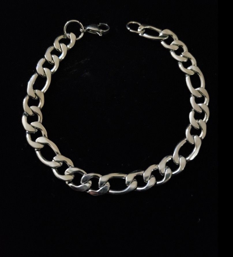 8.75" x 12.5mm Heavy 14k White Gold Filled over Stainless Steel Figaro Bracelet