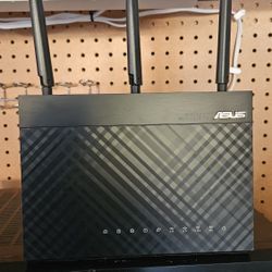 Asus AC1900 Wireless Router, Excellent Condition 
