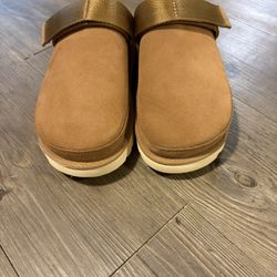 Ugg Slides Women’s Size 7.5