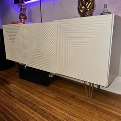 White Buffet Table With Gold Legs