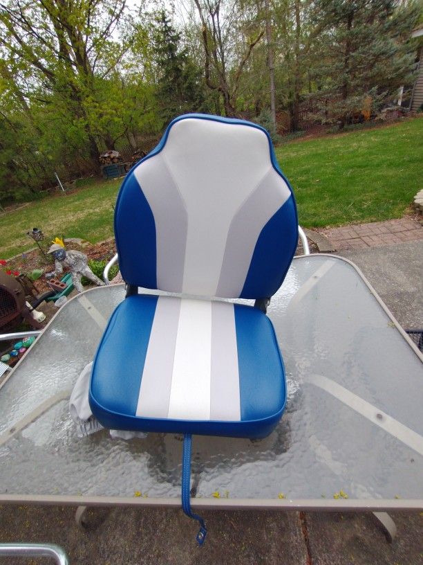 Boat Seat and 2 New Seat Covers