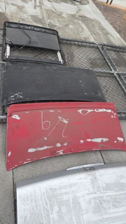 Bmw E30 trunk lid with spoiler