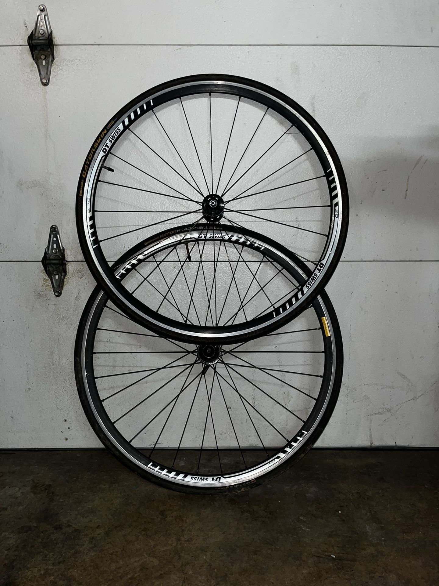 DT Swiss 3.0 ETRTO 622x14 10 spd Wheelset With Continental Gator Hardshell Tires 23mm