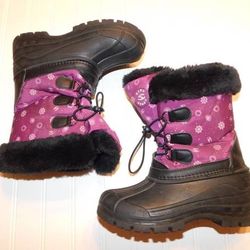 Girls Snow Boots size youth 2-2.5