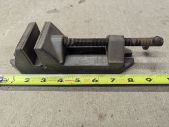 Drill press vise
