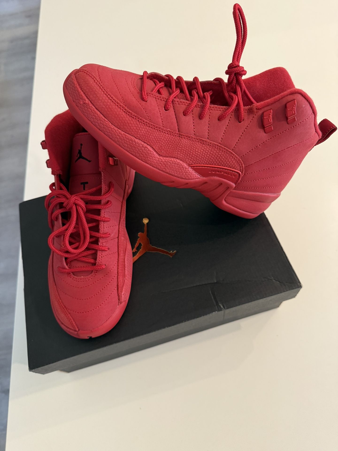 Air Jordan 12 Retro (GS) Size 6y Gym Red/ Black-gym Red