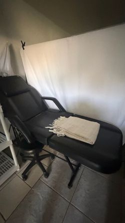 Lash bed and chair