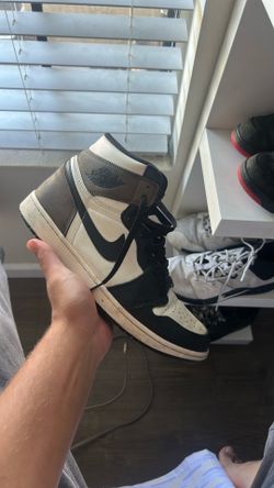 Jordan 1 mocha size 12 no box used