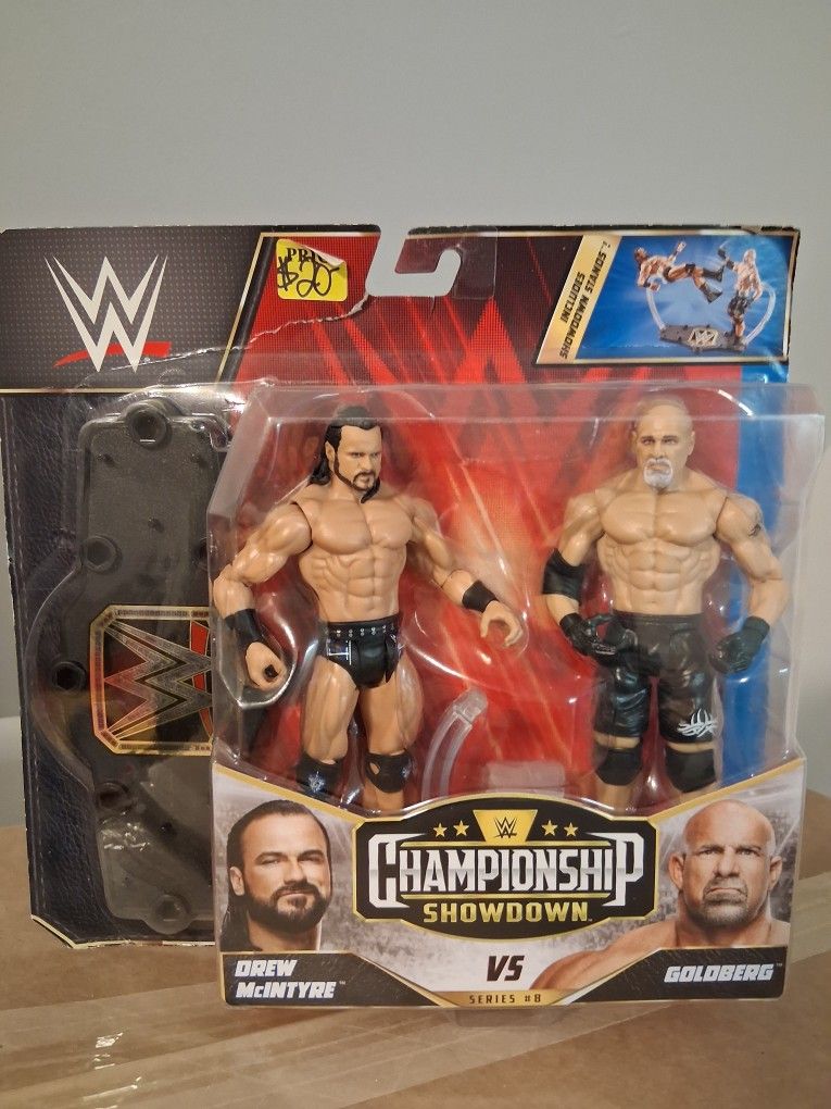 WWE COLLECTIBLE ACTION FIGURES