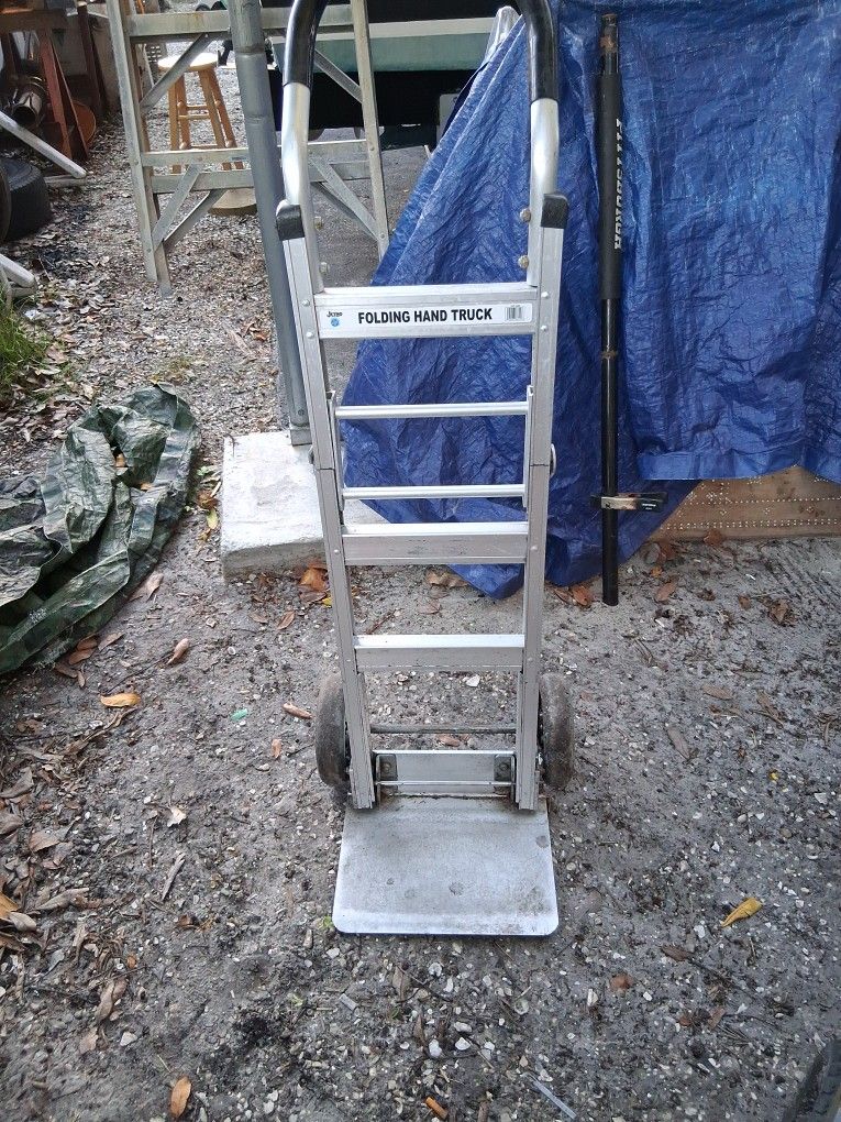 Folding Hand Truck In Like New Cond Super Light Weight Smaller Wheels In Great Cond