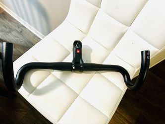 Bontrager handlebars and stem.