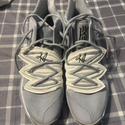 Used Kyries  Size 12