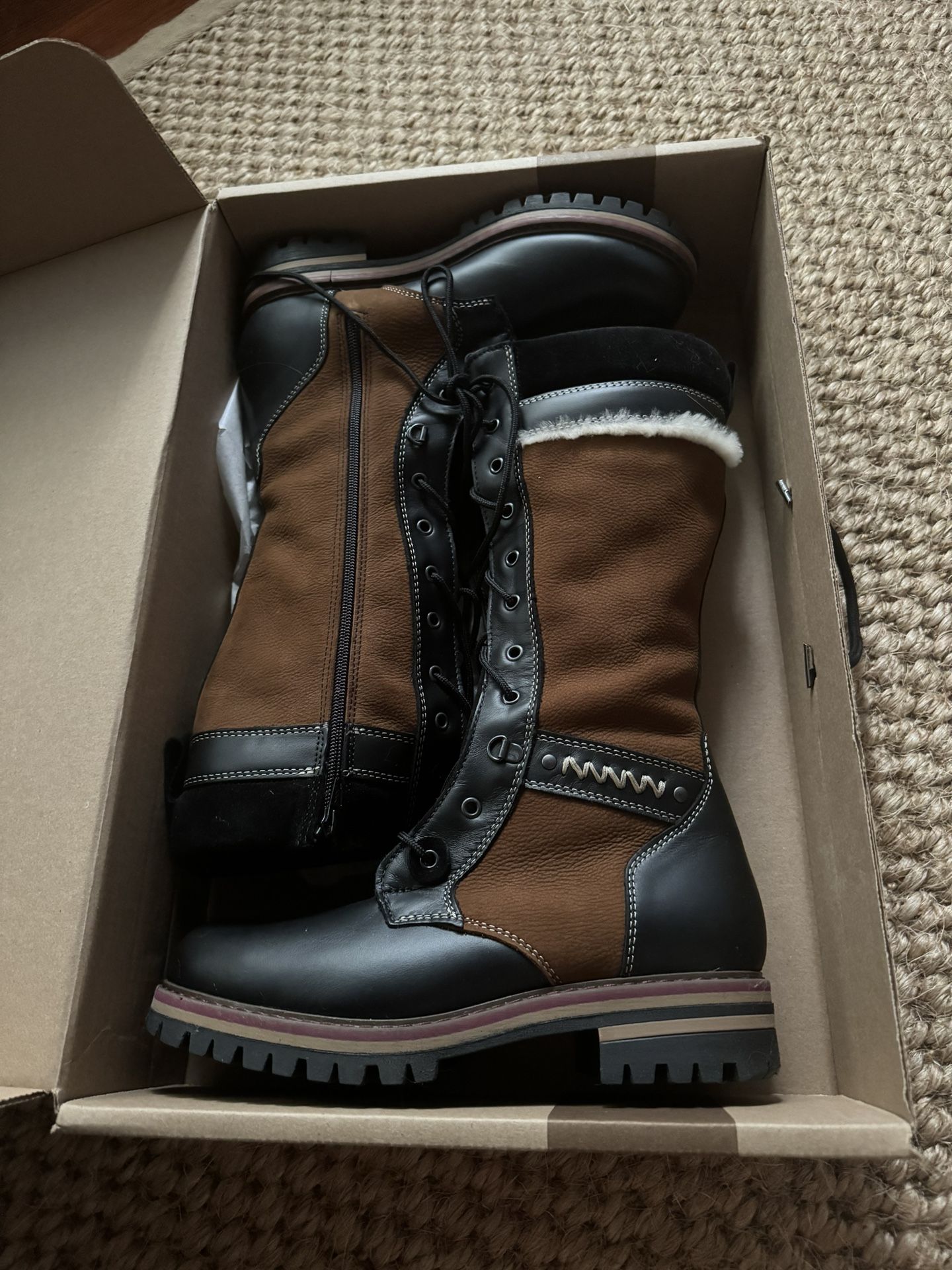 Overland Women's Ilka Wool-Lined Leather Boots