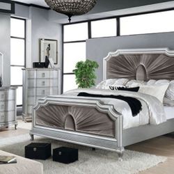 Brand New Grey & Silver 4pc Queen Bedroom Set (Available In California & Eastern King)