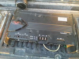 2 Car Amps