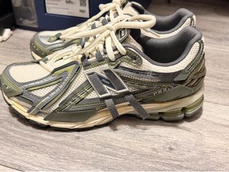 New Balance 1906A Sneakers