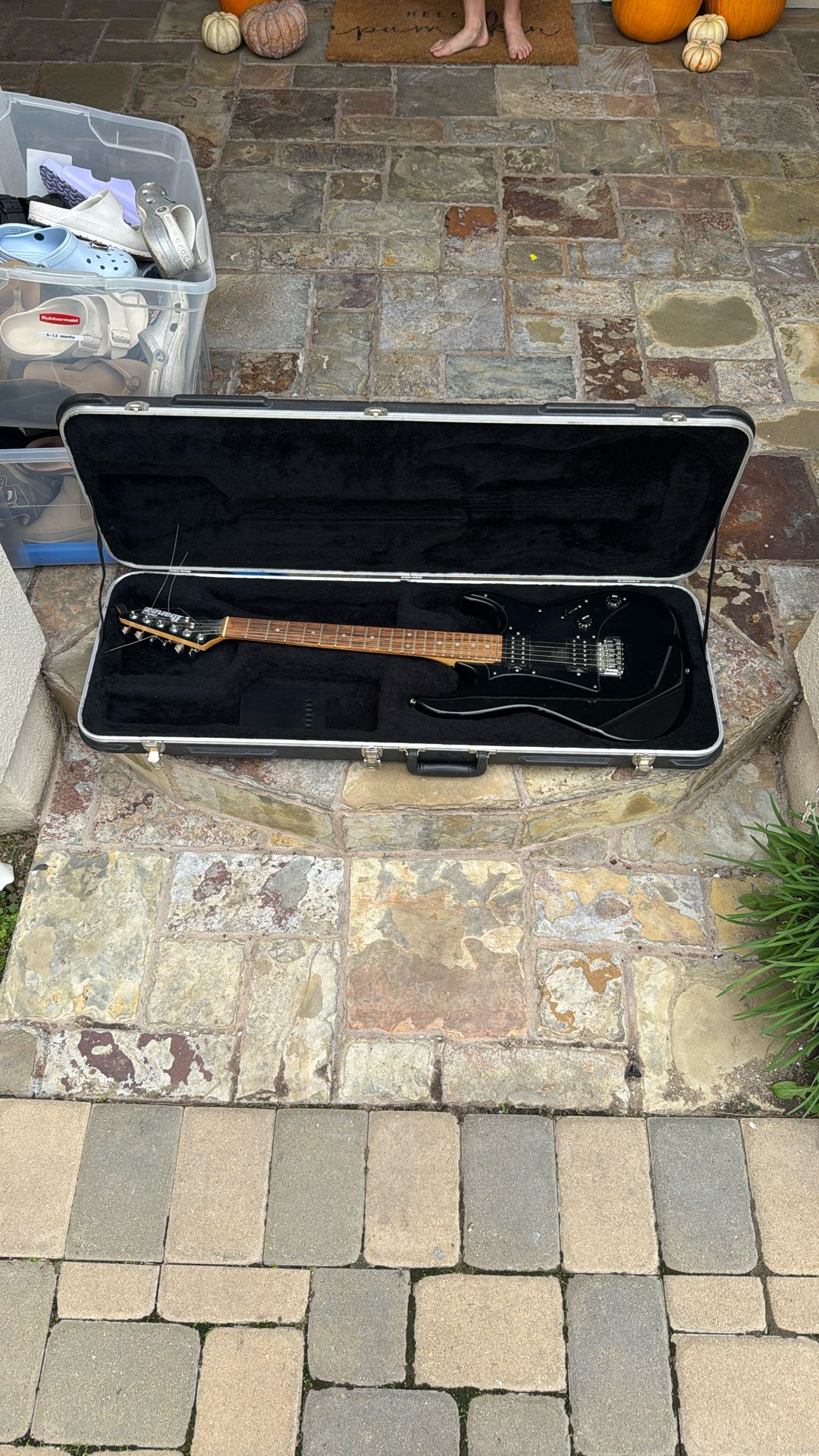 Guitar - Ibanez Gio w/case