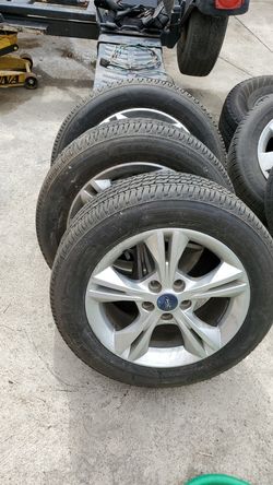 Tires for Ford with Rims