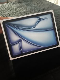 iPad Air 11in blue