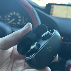 Beats Studio Buds
