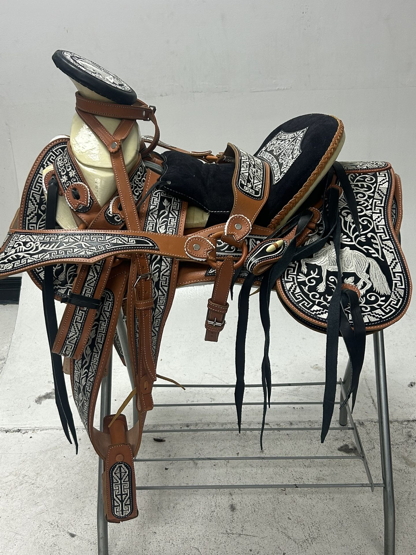 Monturas Charras Para Caballos 100% Piel 
