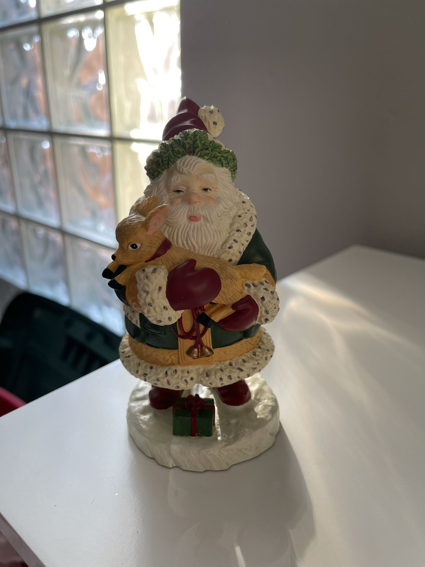 Lenox Handcrafted Santa 1996 Porcelain Figure Figurine Christmas Holiday Season Display Decoration
