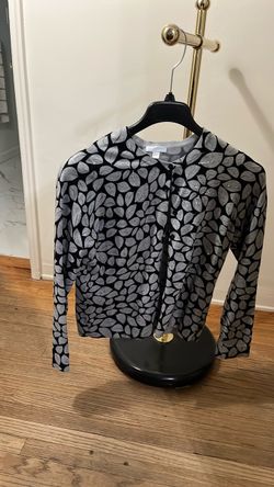 Women’s Petite -Meduim Sweater
