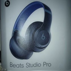 Beats Studio Pros Brand New In Box Never Worn Paid $349 Make Best Offer Hurry Won't Last Long