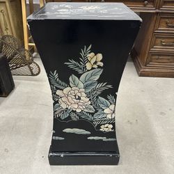 Antique Black Lacquer Chinoiserie Pedestal  