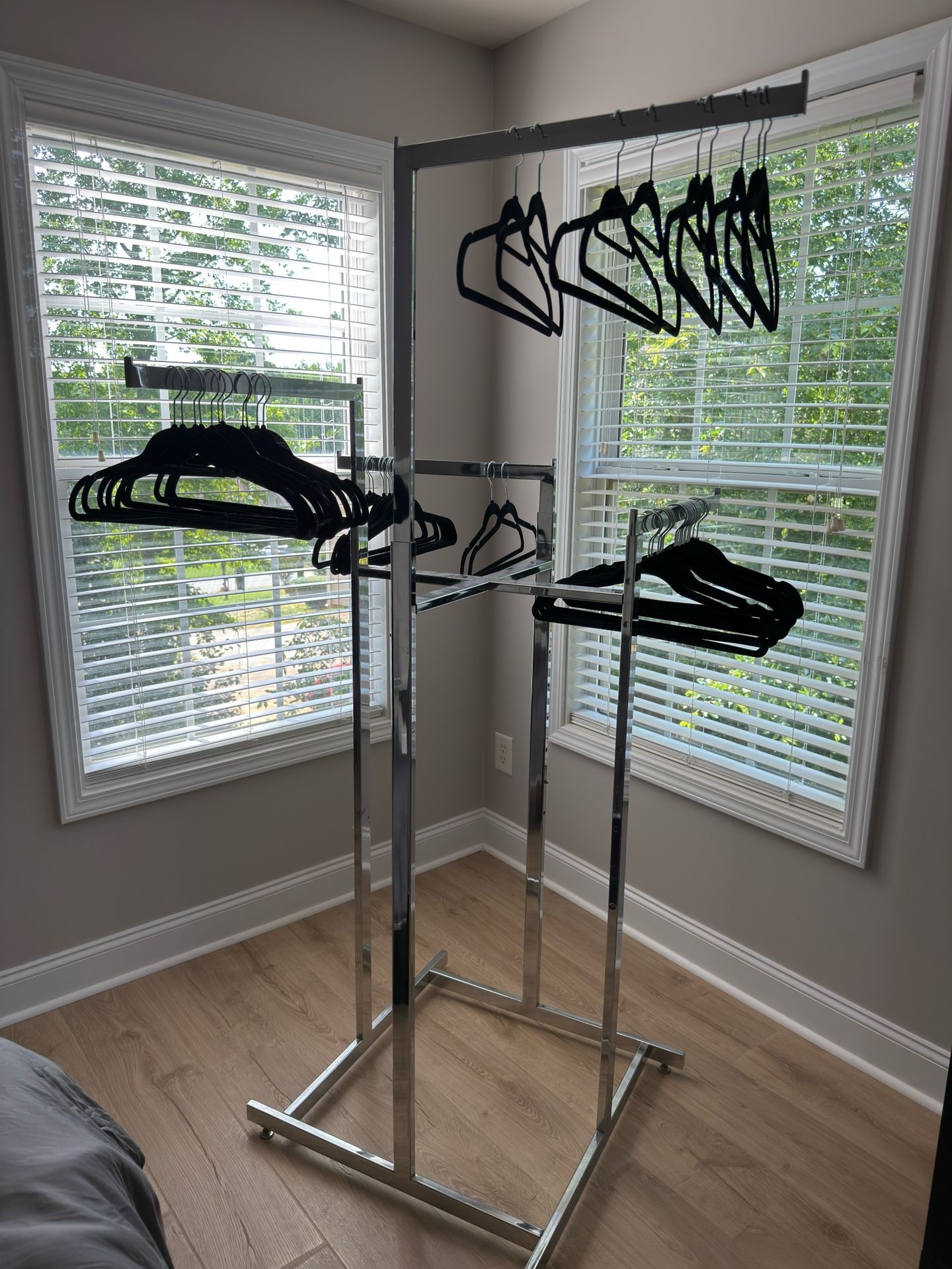 Retail grade 4-way clothing rack.