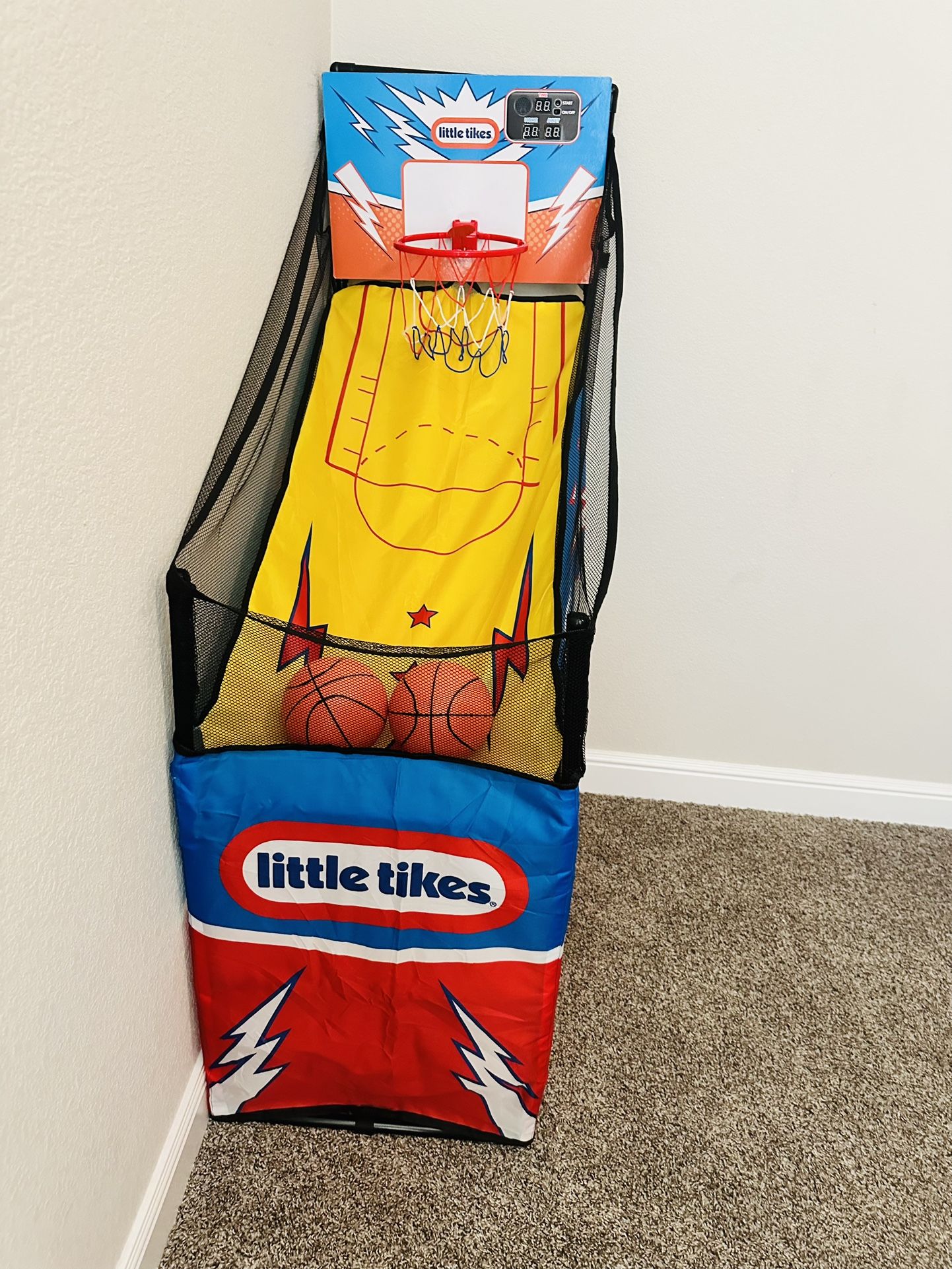 Little Tikes Basketball Arcade