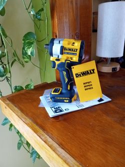 DeWalt  20 V. New Atomic.  Impact. Wrench.    1/2" 