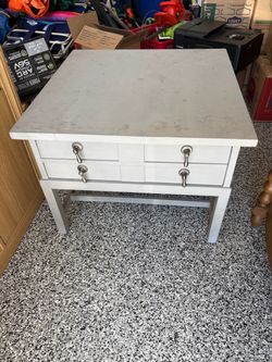 Square Side/End/Coffee Table w/2 Drawers