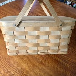 Basketville Antique Picnic Basket 