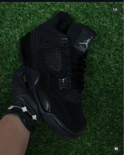 Jordan 4 black cat