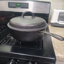 Vintage Wagner Ware Sidney chicken fryer Griswold lid.