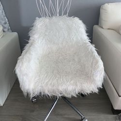 Beautiful Fashion Chair