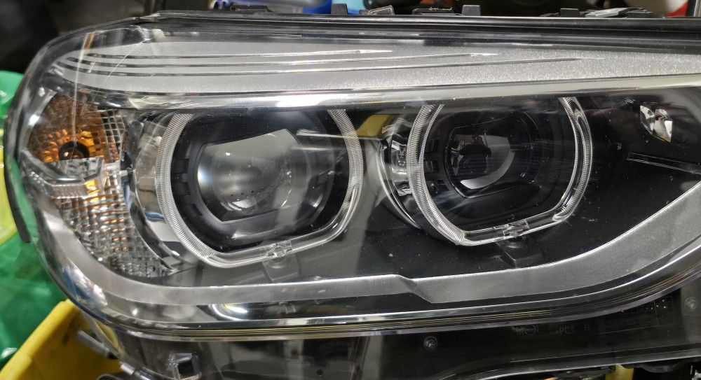 BMW Headlights And Steering Wheel Airbag 
