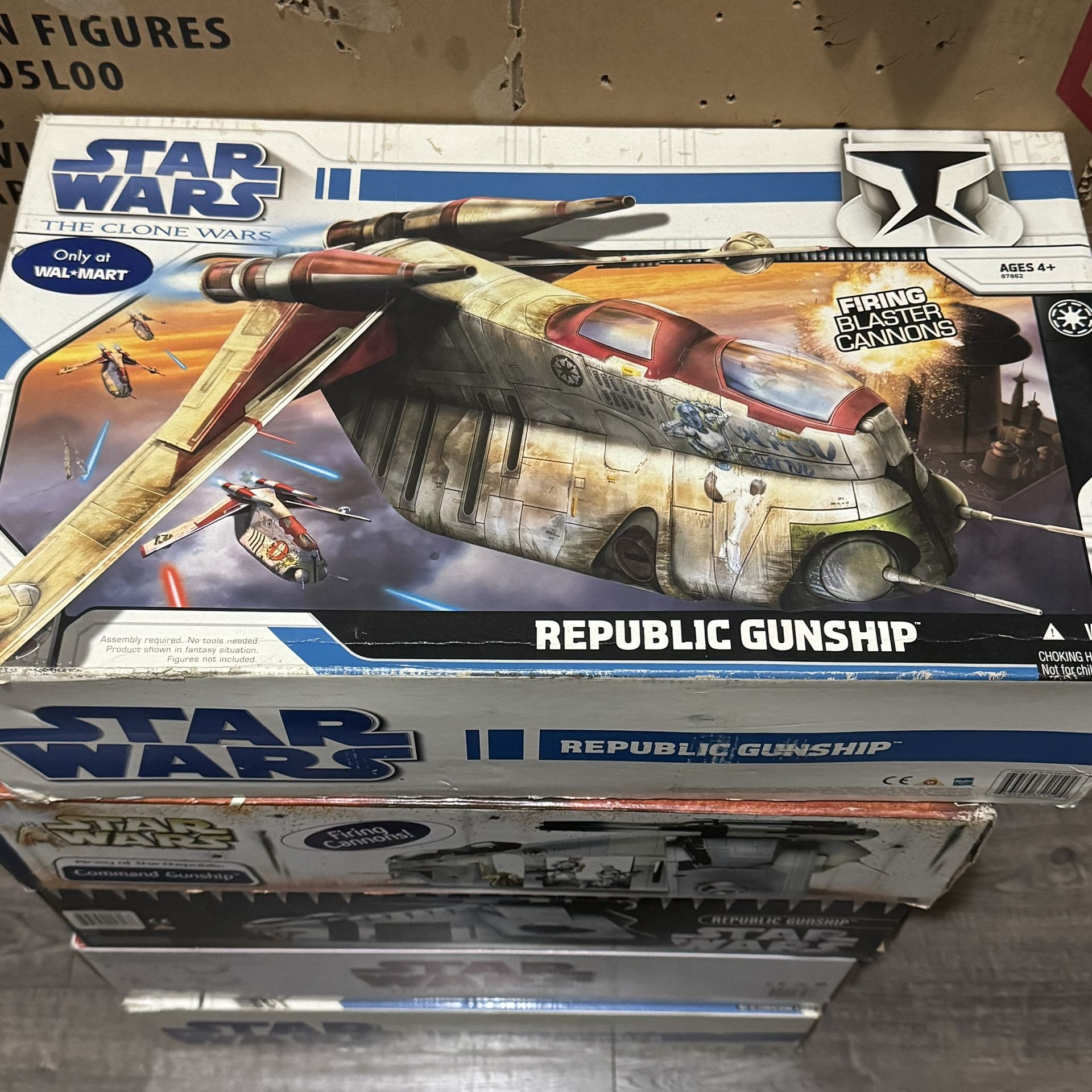 Star Wars Clone Wars Republic Gunship Lucky Lekku 3.75”